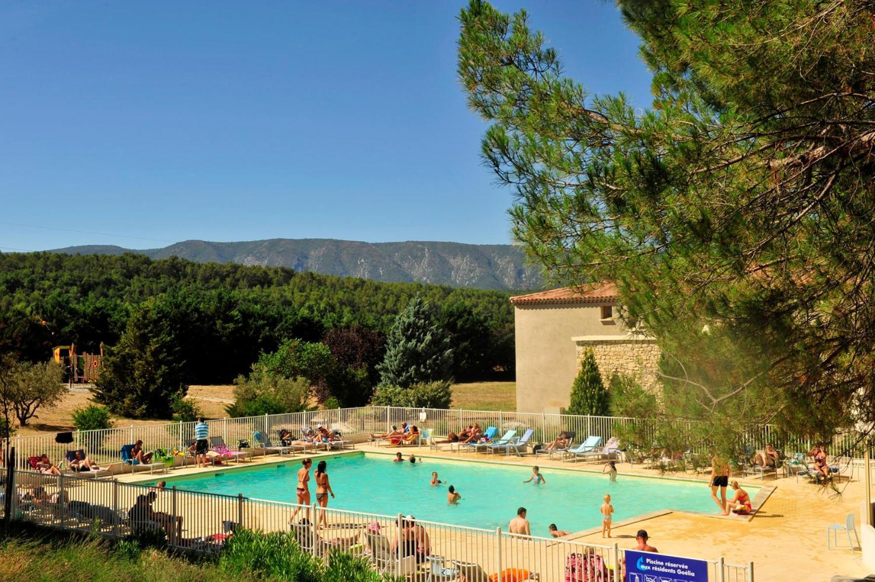 Residence Goelia Le Domaine Du Moulin Blanc Gordes Luaran gambar